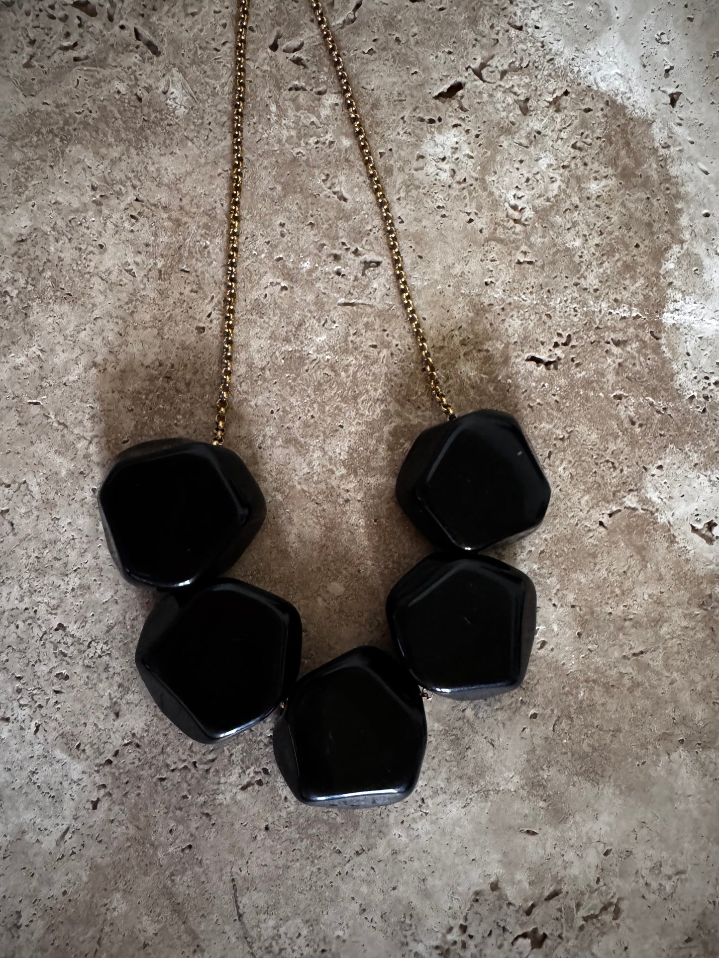 Collier STONE