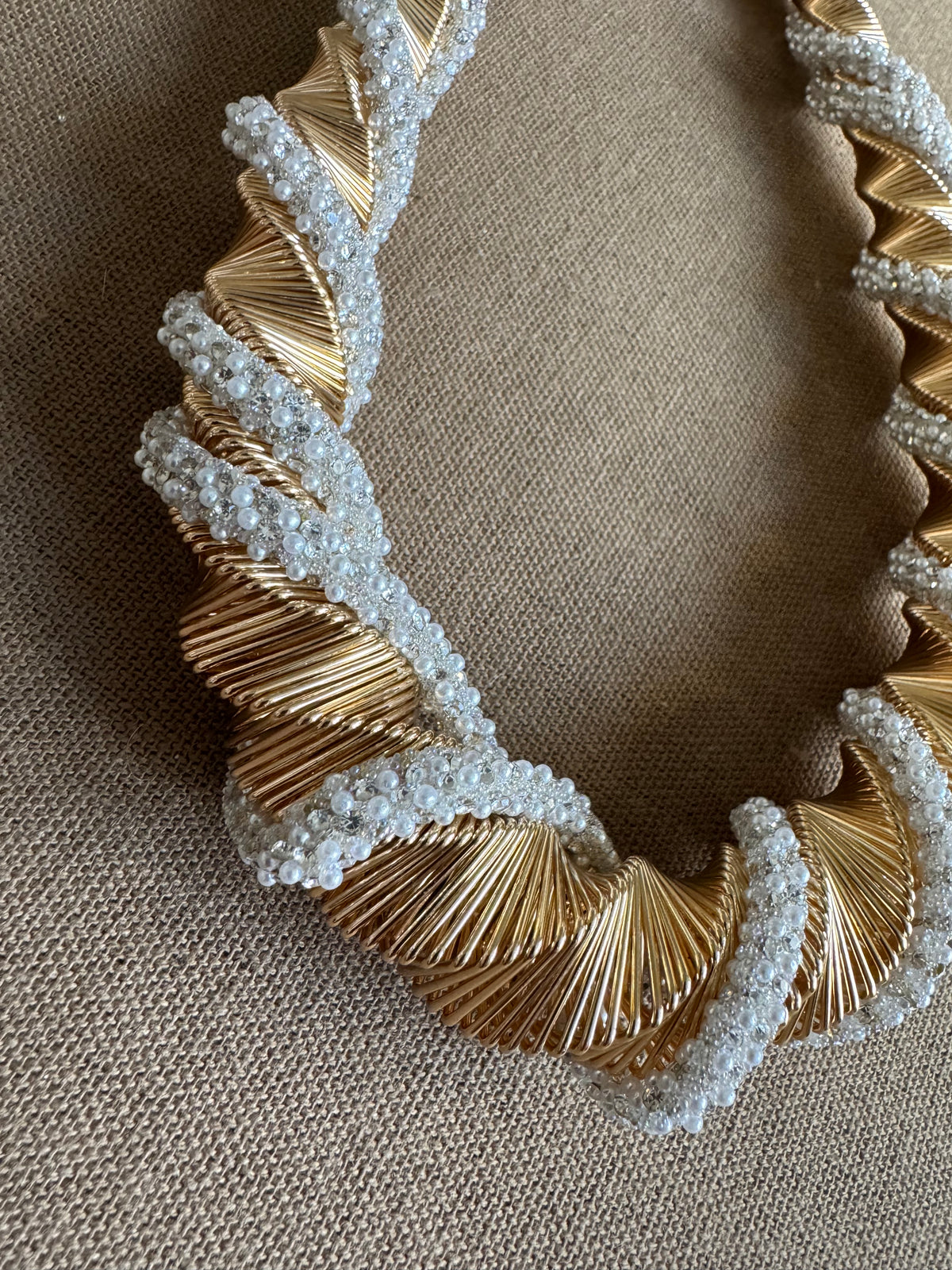 Collier torsadé