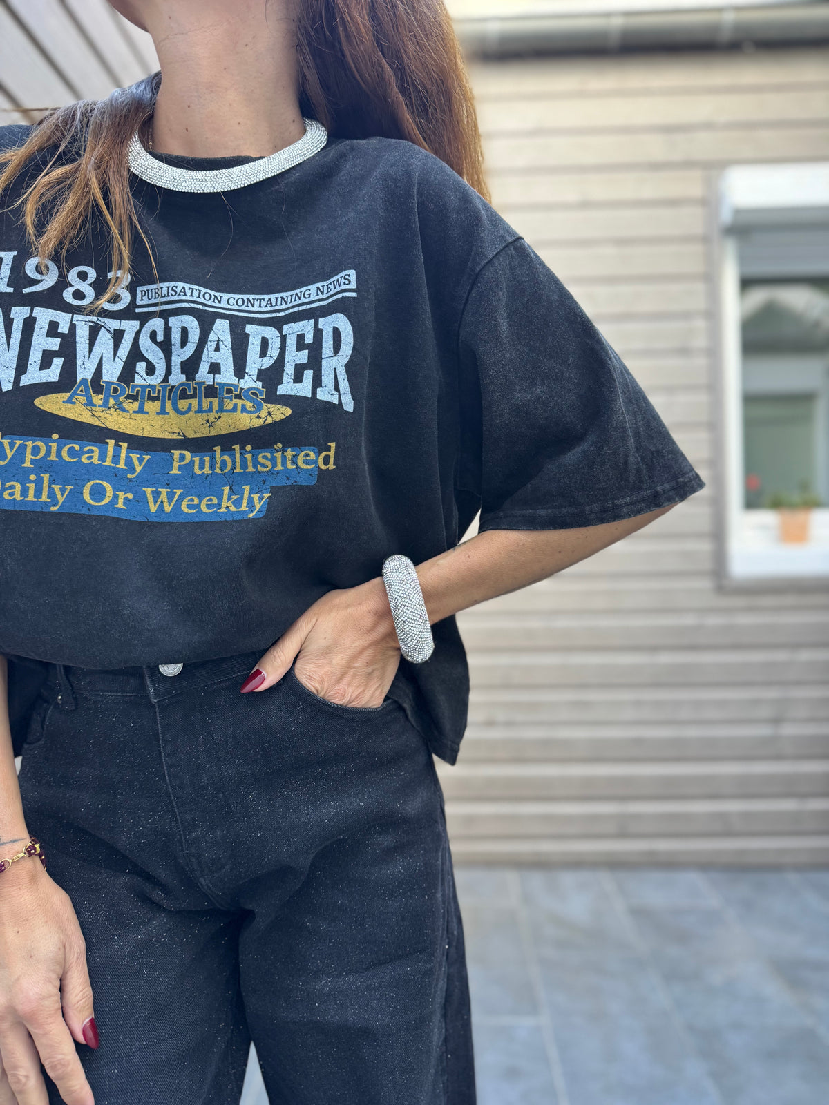 T-shirt NEWSPAPER noir délavé