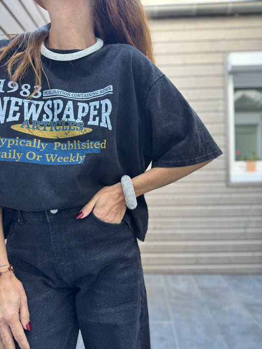 T-shirt NEWSPAPER noir délavé